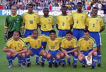Lot Detail - 2002 FIFA WORLD CUP WINNER'S BERTONI TROPHY AWARDED TO BRAZIL  NATIONAL TEAM MEMBER WITH ORIGINAL CASE (BRAZIL MEDIC LOA)